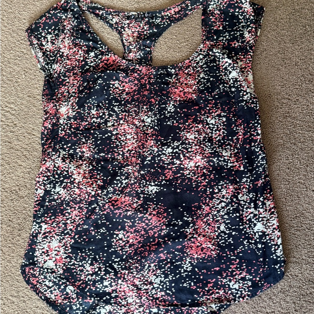Volcom Black and Pink Patterned sleeveless top